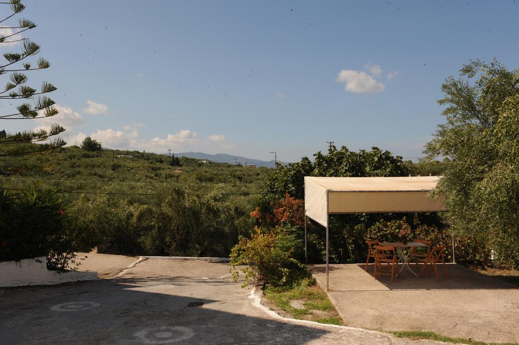 Isavella Studios Ammoudi Exterior foto